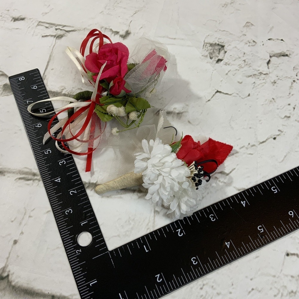 Corsage Boutonnière Lot Of 2 Red Rose White‎ Ribbon Lace Prom Groom Vintage - Picture 6 of 6